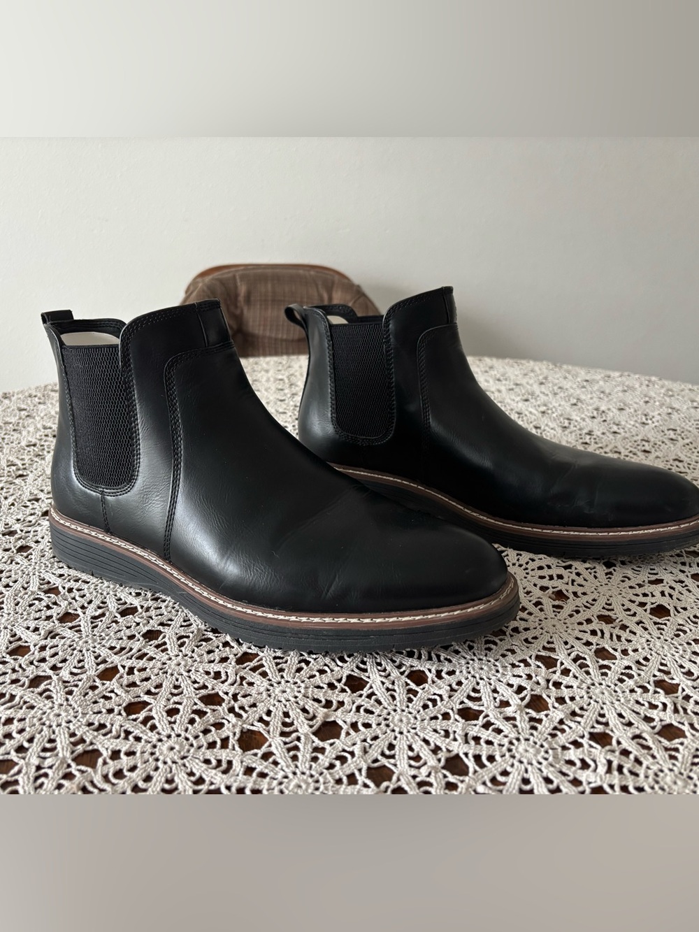 Mens Chelsea boots 13M Sonoma leather Manmade outter ankle casual. See info